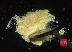 炒花饭的做法图解3