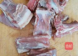 羊排炖萝卜的做法图解2