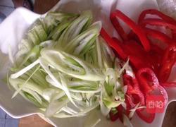 梭子蟹炒年糕的做法图解1