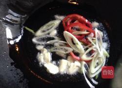 梭子蟹炒年糕的做法图解2