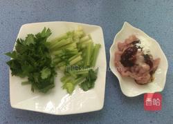 芹菜木耳炒肉的做法图解3