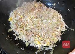 卷心菜炒饭的做法图解6