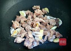 土豆炖牛腩的做法图解4