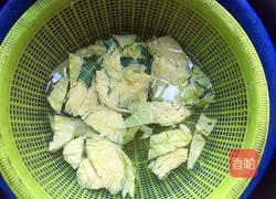 包菜粉条的做法图解2
