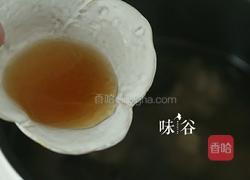 杜仲花生牛尾汤的做法图解5