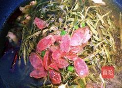 腊肠炖干豆角的做法图解12