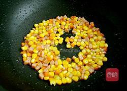 玉米炒火腿的做法图解4