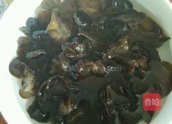 木耳藕片的做法图解1