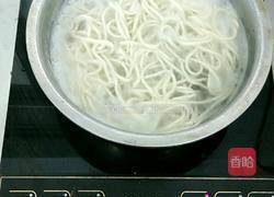 西红柿鸡蛋木耳面条的做法图解6