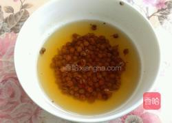 汆鲅鱼丸子的做法图解4