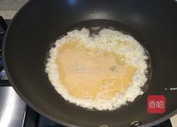 香菜炒鹅蛋的做法图解4