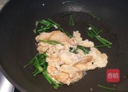 香菜炒鹅蛋的做法图解7