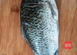 红烧鲤鱼的做法图解2