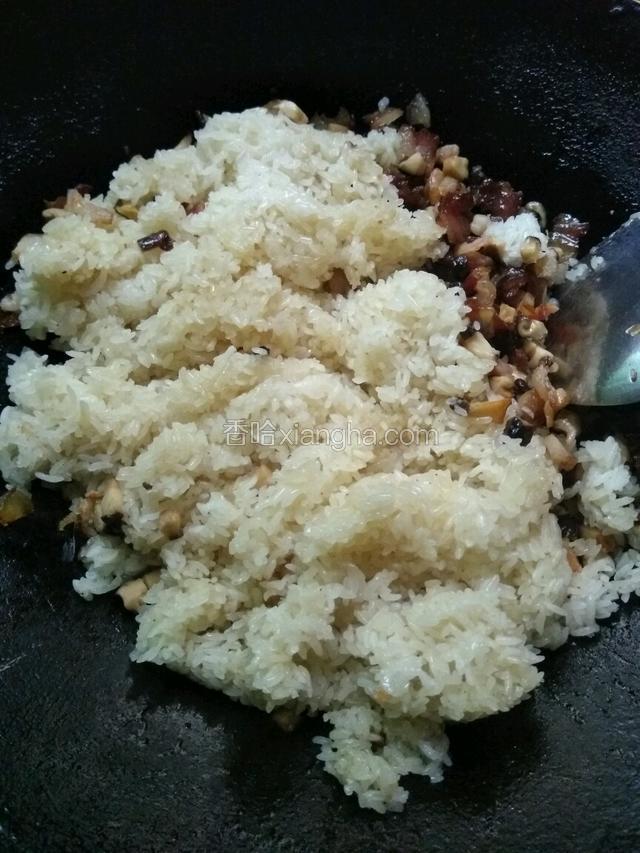 加入糯米快炒