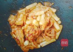 泡菜炒年糕的做法图解7