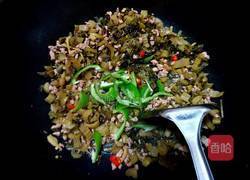 水腌菜炒肉的做法图解6