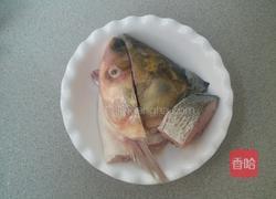 鱼头汤的做法图解1