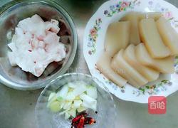 魔芋烧肉的做法图解1