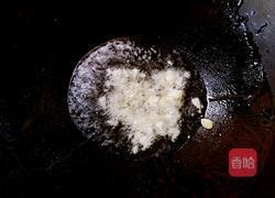 虫草银芽炒粉丝的做法图解5