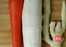 开胃酸菜的做法图解1