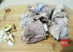 大骨头汤的做法图解2