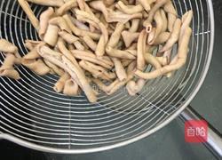 泡椒鸡杂的做法图解1
