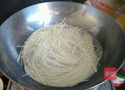 韩式辣酱炒面的做法图解2