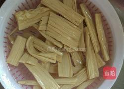 腐竹煲的做法图解2