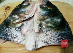 鲜香剁椒鱼头的做法图解1