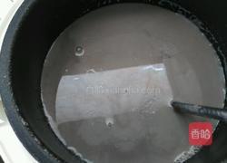 黑芝麻核桃黑豆糊的做法图解4