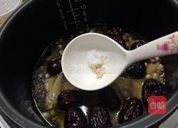 红枣花生煲鸡爪的做法图解5