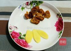 冬瓜薏米猪骨汤的做法图解4