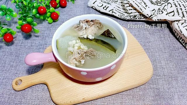 下盐调味熄火，盛起上餐桌享用