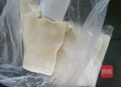 椒盐馄饨皮的做法图解1