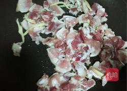 土豆肉丁盖浇饭的做法图解3