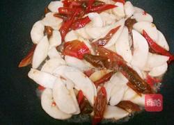 泡椒大腿菇的做法图解6
