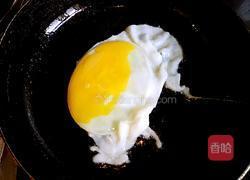 火腿鸡蛋三明治的做法图解1