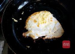 火腿鸡蛋三明治的做法图解2