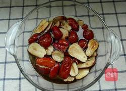 核桃红枣糕的做法图解1