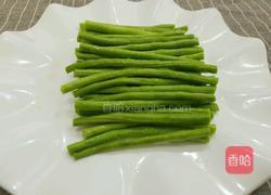 姜汁豇豆的做法图解1
