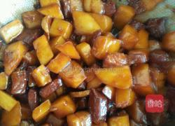 红烧肉炖土豆的做法图解7