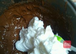 最简单的用电饭锅做巧可力蛋糕的做法图解11