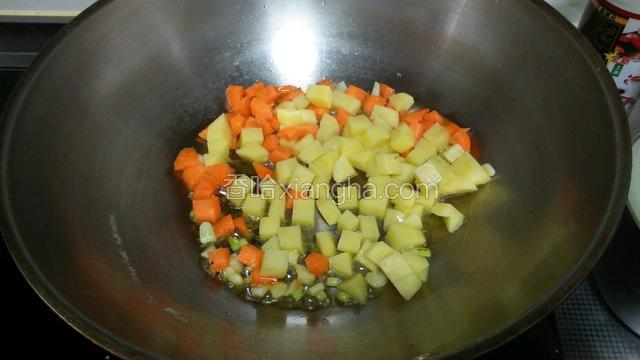 加土豆胡萝卜丁