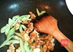 炸肉炒西芹的做法图解11
