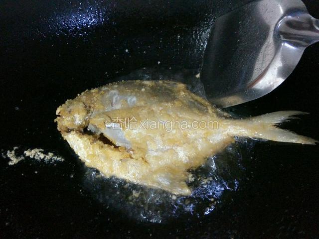 炸制金黄，