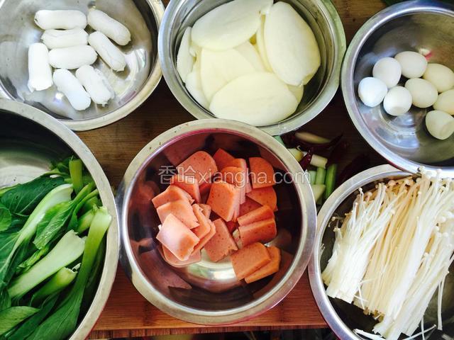 把自己喜欢的菜全部备好。