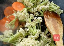 干锅有机花菜的做法图解3