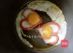 电饭煲火腿爱心煎蛋的做法图解8