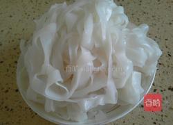 凉拌河粉的做法图解2