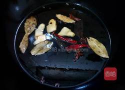 卤鸭爪的做法图解6